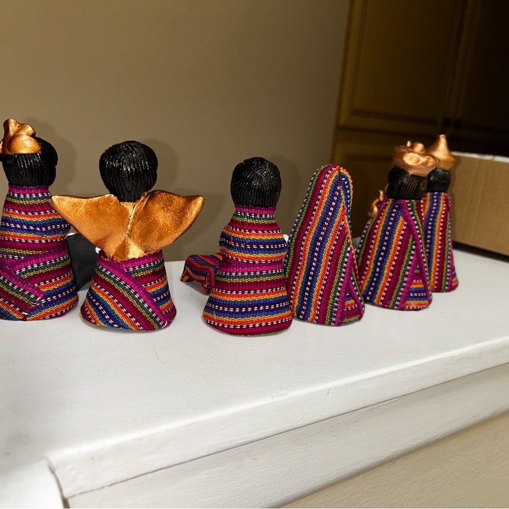 Colorful Handcrafted Clay Guatemalan Nativity Figurine Set - Picture 6 of 7